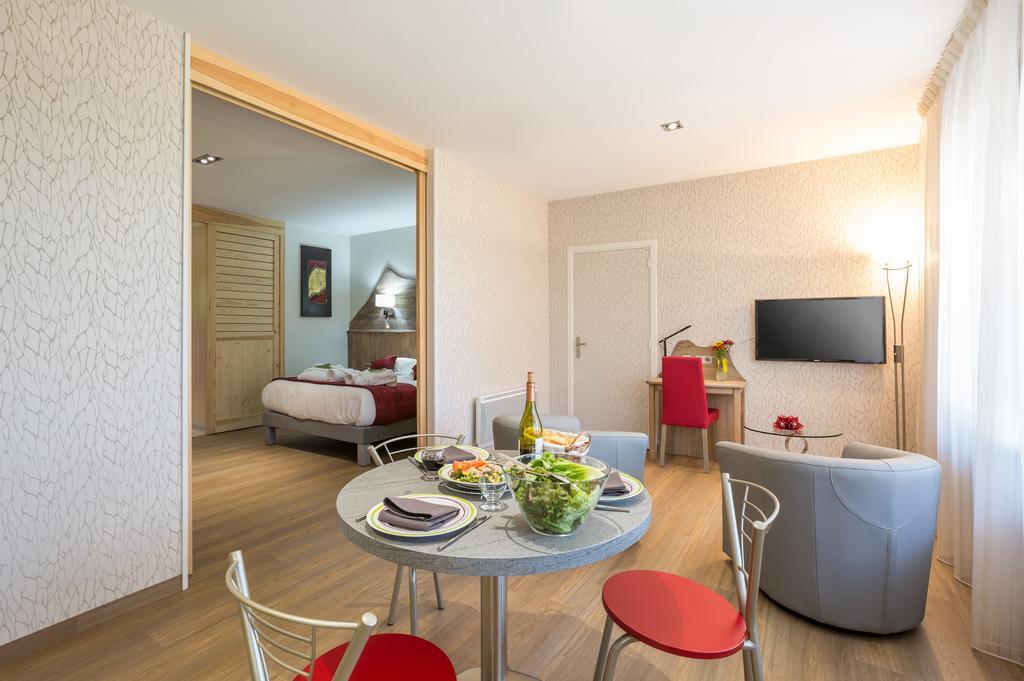 Logis Hotel Le Relais Du Bois Vialotte Le Chambon-sur-Lignon Luaran gambar