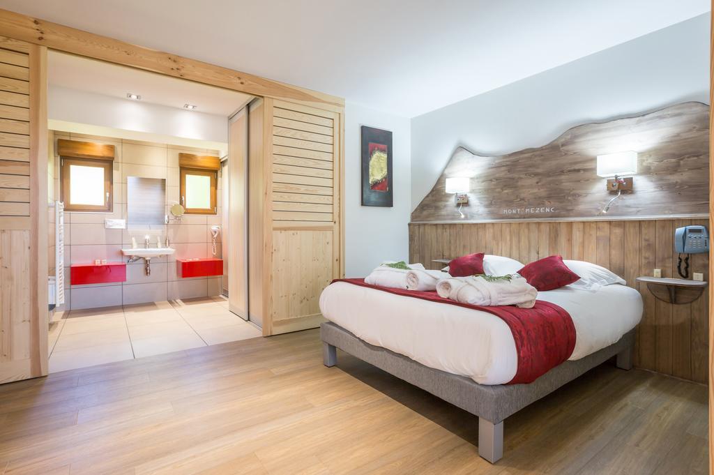 Logis Hotel Le Relais Du Bois Vialotte Le Chambon-sur-Lignon Luaran gambar